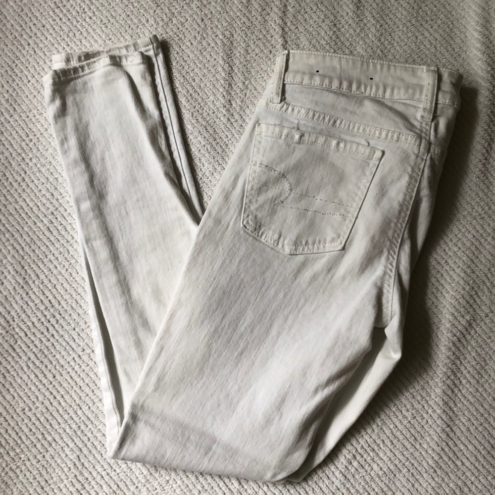 White vintage stretch American Eagle jeans